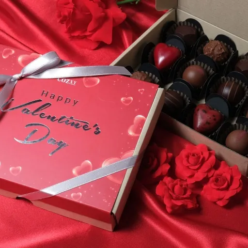Valentine's Box ช็อกโกแลต 12 ชิ้น - COZXY Product Image