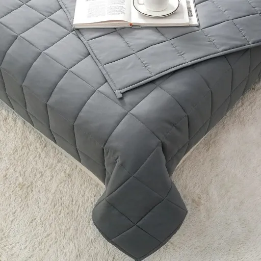 ผ้าห่มถ่วงน้ำหนัก Weighted Blanket (น้ำหนัก 5.4 กก.) Compact + ปลอกผ้าห่ม Bamboo Cooling Cover (สีเงิน Silver) - COZXY Product Image