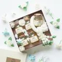 Faux Malai กล่องดอกไม้และพวงมาลัยประดิษฐ์ รังนกพรีเมี่ยม 5 ขวด - COZXY Thumbnail