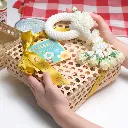 Songkran Bird's Nest with Malai Set เซ็ตตะกร้าสงกรานต์เพื่อสุขภาพ รังนกพรีเมียม 6ขวด และมาลัยประดิษฐ์